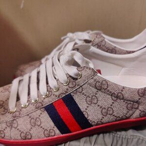 Gucci shoes